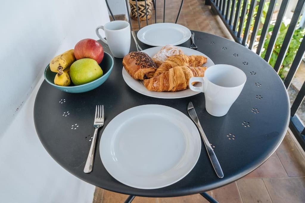 New Apartment In Traditional Building Of The XVI Century Sevilla Bagian luar foto