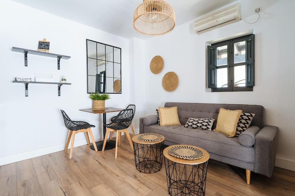 New Apartment In Traditional Building Of The XVI Century Sevilla Bagian luar foto